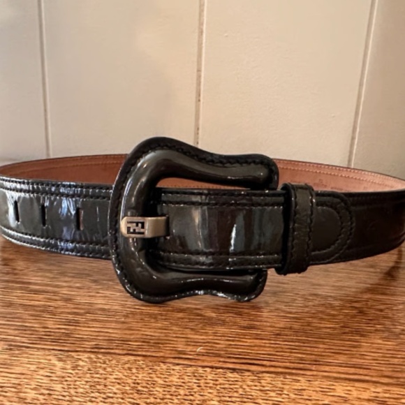 Fendi Women's Black Leather Belt – Size 85/34 – Made in Italy – Genuine Leather